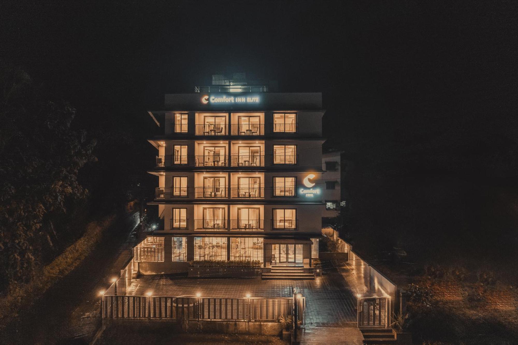 Comfort Inn Elite Jua Exteriér fotografie